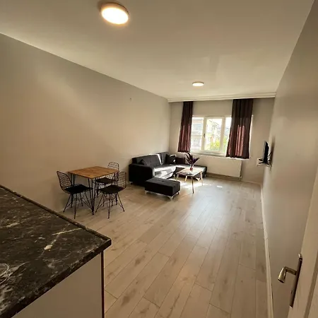 Esta123 *